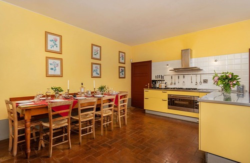 Capannori Villa | Villa in Segromigno In Monte with 5 bedrooms sleeps 10