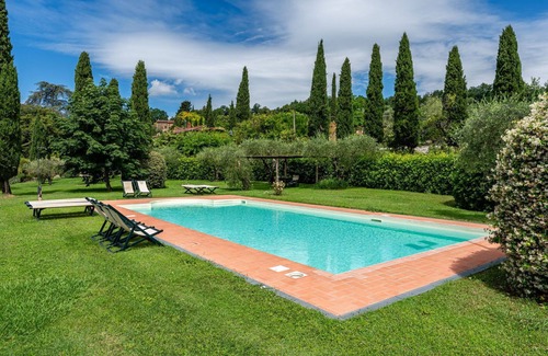 Capannori Villa | Villa in Segromigno In Monte with 5 bedrooms sleeps 10