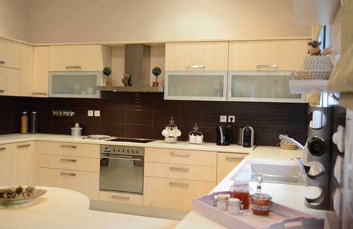 Skiathos Town Villa | VILLA IN SKIATHOS TOWN WITH PRIVATE POOL AND JACUZZI