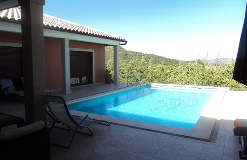 Casas Novas Villa | VILLA IN THE HEART OF THE MOUNTAIN IN A SMALL AUTHENTIC VILLAGE