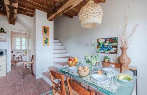 Capannori House | Villa in Tuscany with Stunning Valley Views