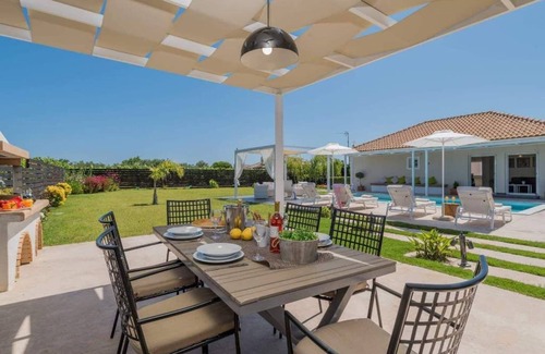 Vanato Villa | Villa in Zakynthos with Pool & Near Tsilivi Beach