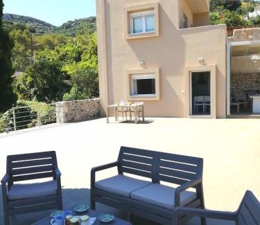 Pefki Villa | Villa Irini - Cretan Luxury Villa with Amazing View