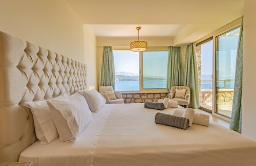 Lygia Villa | Villa Isabelle, a superb 5 bedroom villa, overlooking the Ionian Pelagus!