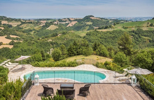 Montefelcino Villa | Villa Ise with pool and magnificent view in Montefelcino, 25 km from the beaches of Fano and Pesaro
