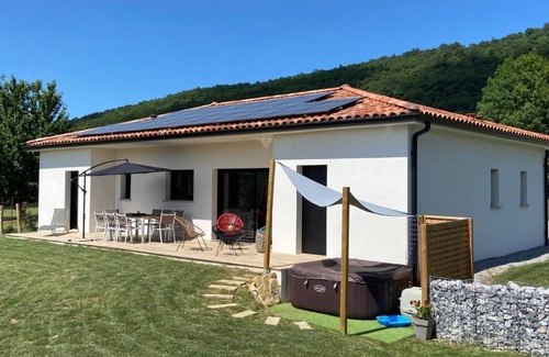 Seilhan House | Villa Jacuzzi, Terrain de Pétanque et Aire de Jeux vue sur les Pyrénées