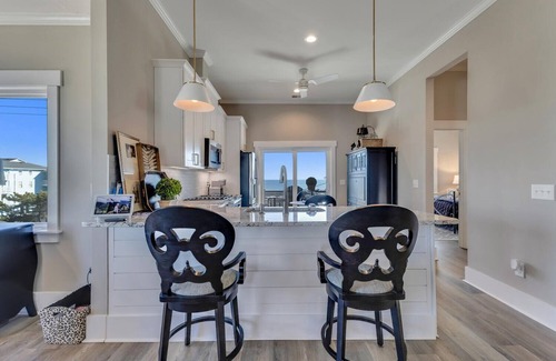 Wilmington Beach House | Villa Jennette - Beautiful 2nd Row Home with Ocean Views and Private Pool/Hot Tu