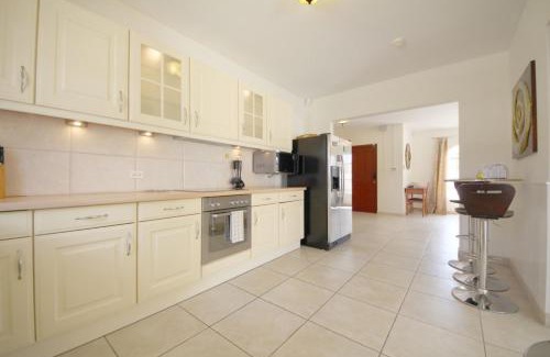 Boroncana Villa | Villa Jolie