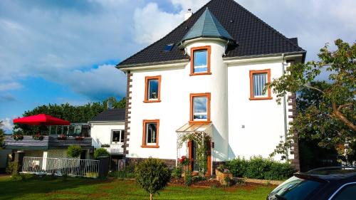 Hopfingen Hotel | Villa Kopp-Das Gästehaus