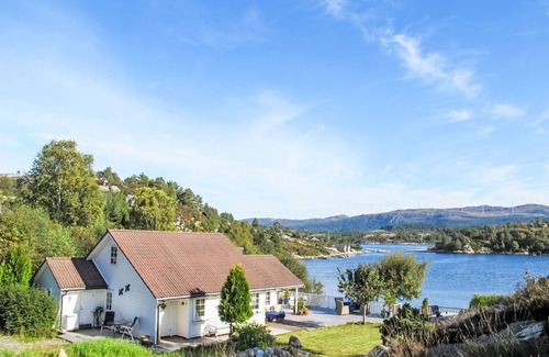 Fitjar House | Villa Kråko by Interhome