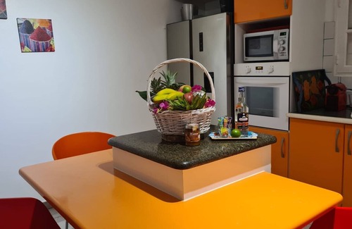 Saint-Francois Villa | Villa Kreyol LECUSSON - Private pool & walking beach in Saint-François