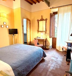 Vicopelago Bed & Breakfast | Villa La Dogana B&B di Charme - Historic Villa with a beautiful garden - private parking