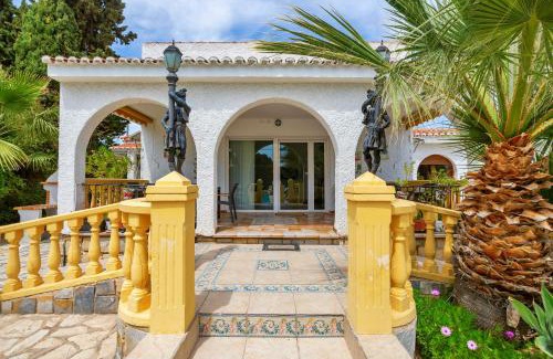 San Juan de Alicante Villa | Villa La Font with pool and bbq