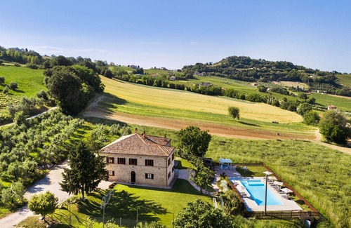 Ripatransone Villa | Villa La Fonte 14 with pool in the hills of Ripatransone, just 15 minutes from the Adriatic Sea