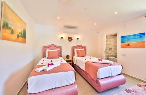 Kas Villa | Villa Lal Nicholas / Kalkan