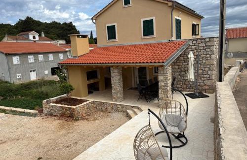 Lukoran Villa | Villa Lali - Modern Villa near the sea in Lukoran