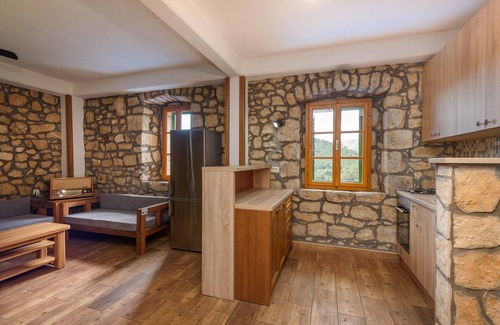 Stasevica Villa | Villa Lazini Dvori - Two Bedroom Stone House Villa with Private Pool