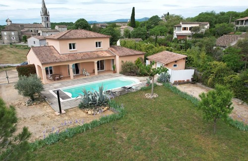 Chandolas House | Villa Les Reynauds of 145 m2, 4 bedrooms for 5 to 6 people with its private swimming pool