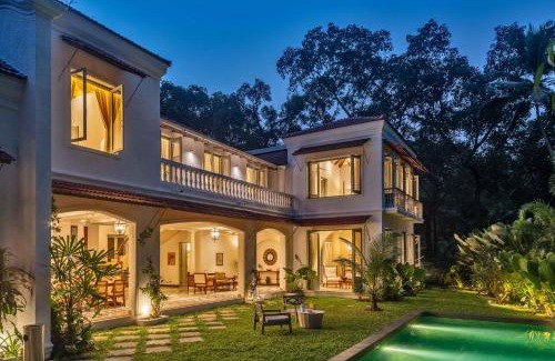 Siolim Villa | Villa Lluvia 5bhk-Huge Pvt Pool-Caretaker-Bathtub-Big Garden-Genset Backup- Siolim