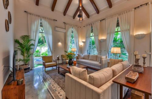 Siolim Villa | Villa Lluvia 5bhk-Huge Pvt Pool-Caretaker-Bathtub-Big Garden-Genset Backup- Siolim