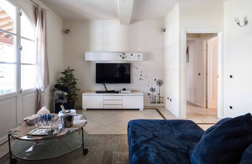 Capannori Villa | Villa Lory With Pool, Spa And Gym On Lucca's Hills