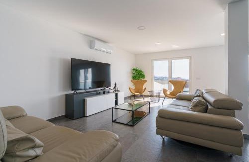 Atalaia de Cima Villa | Villa Lotus Peralta with sea view