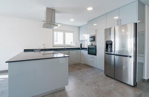 Atalaia de Cima Villa | Villa Lotus Peralta with sea view