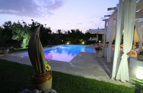 Carpignano Salentino Villa | Villa Luisa villa con piscina e Vasca Idromassaggio vicino Otranto