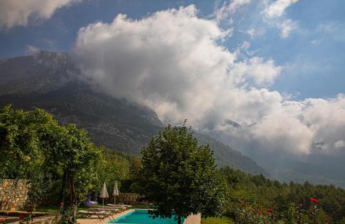 Beycik Villa | VILLA LYCIAN - Dağ ve Deniz Manzarası