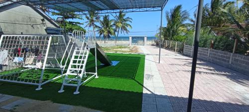 Ninh Hoa House | Villa mặt biển - bờ kè Đông Hải