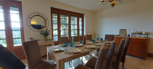 Saint-Michel-Tubœuf House | Villa Maëlla - 2 gîtes - jardin, piscine et SPA privés