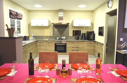 L'Ile-Rousse Villa | Villa Madrale: High-end, very peaceful condo with swimming pool/whirlpool (2-8p)