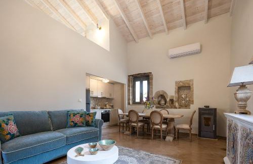 Spilia Villa | Villa Manmar, Tradition & Comfort Blend by etouri