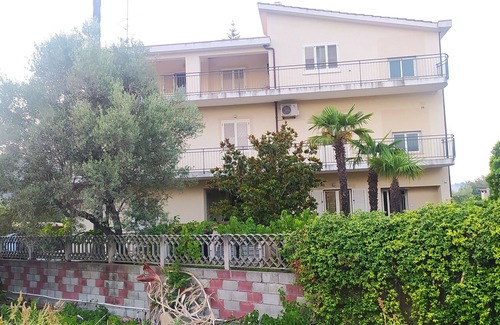 Bovalino Apartment | VILLA MARIA - Suite in Villa 2 Km sea