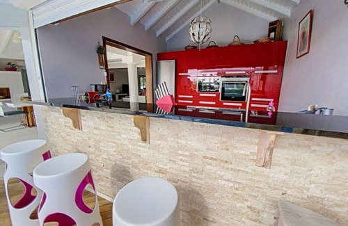 Nettle Bay Villa | Villa Marie, heated pool, beach, pontoon and jacuzzi, 3 bedrooms suite