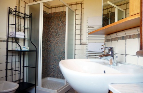 Fucecchio Villa | Villa Maura overlooks a dream vallery in Tuscany. Fantastic Pool, Private Garden