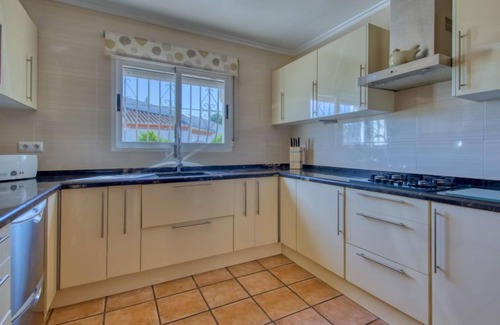 Urbanizacion La Mandarina House | Villa Meena by Interhome