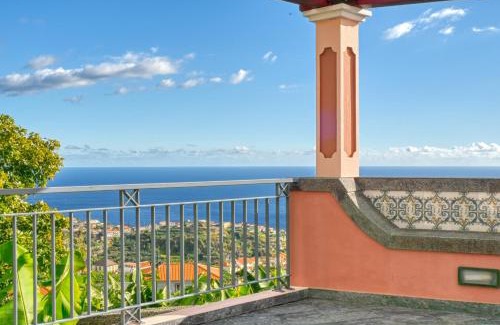 Canhas Villa | Villa Mendonça, a Home in Madeira