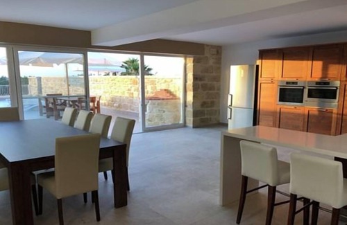 Zejtun Villa | Villa Mercury - Modern villa with private pool and sensational views
