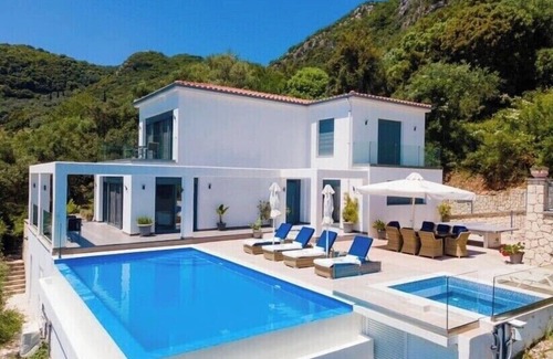 Doukades Villa | Villa Michael. Doukades Corfu. Heated pool and jacuzzi.