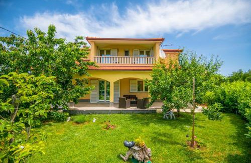 Sestanovac House | Villa "Mile"