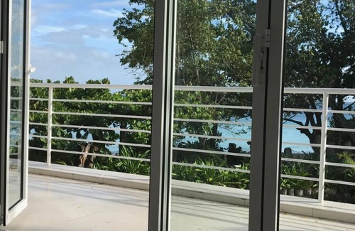 Beau Vallon Villa | Villa Mimi Beachfront Beau Vallon