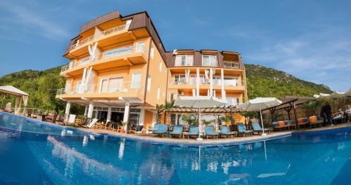 Pestani Villa | Villa Mina