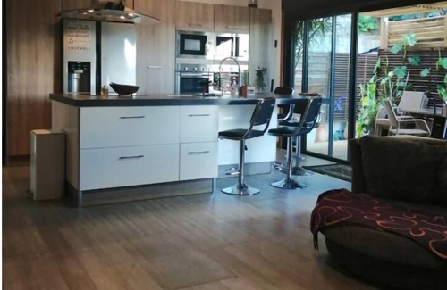 Sainte Marie House | Villa Moderne 5 Minutes de L'aéroport