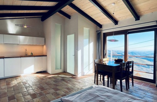 Lunano Apartment | Villa MOKA, modern studio in a farmhouse (15th cent.); Montefeltro (Le Marche)