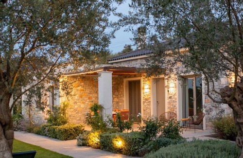 Neapoli Villa | Villa MOLYVOS