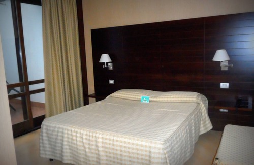 Cava de' Tirreni Villa | VIlla Montecaruso with pool and tennis