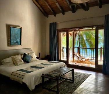 Belle Mare Villa | Villa Nacéli - Seaside Villa in Belle Mare