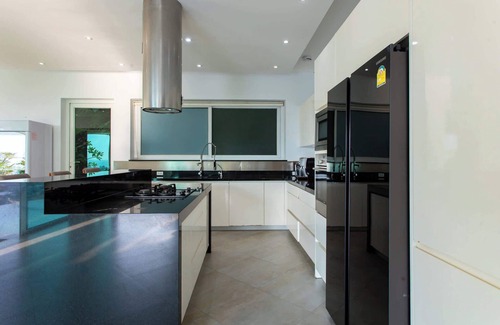 Cherngtalay Villa | Villa Namaste 7BR Luxury Seaview - Full services