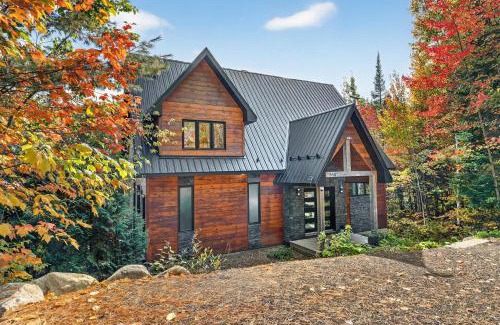 Saint Come Ski Chalet | Villa Nature Luxe Chalet Lake Access Private Spa